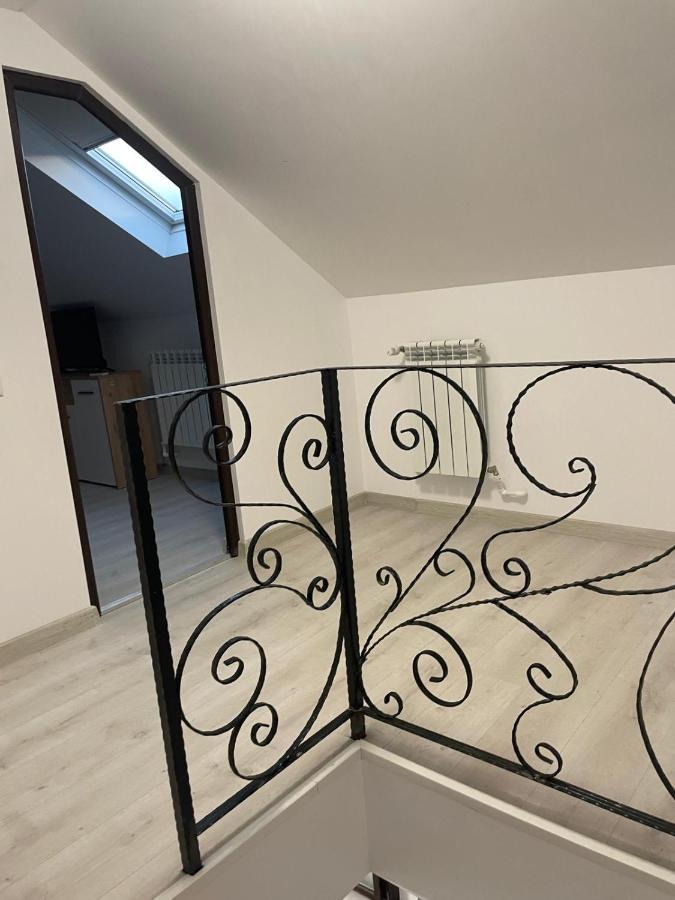 Casa Dan Apartman Bodzavásár Kültér fotó